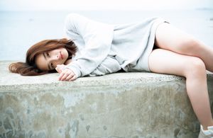 [วันศุกร์] Oto Abe "Bishojo Bikini" ดูเหมือน Satomi Ishihara ""