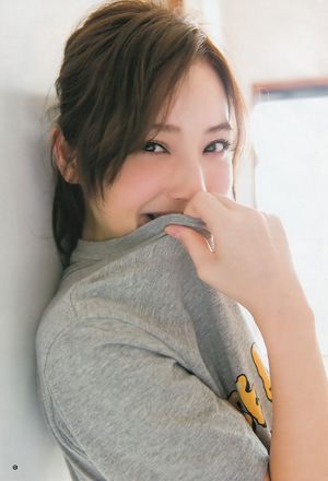 Nozomi Sasaki Hitomi Arai [Lompatan Muda Mingguan] 2013 No. 02 Foto