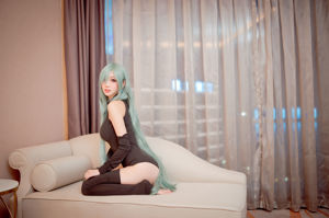 [ภาพ COSER คนดังทางอินเทอร์เน็ต] Zhou Ji เป็นกระต่ายน่ารัก - Elizabeth jumpsuit