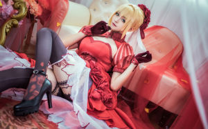 [สวัสดิการ COS] อะนิเมะบล็อกเกอร์เล่มใหญ่เล่มเล็ก - Nero Claudius