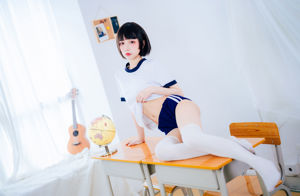 [Foto COSER selebriti internet] Blogger anime saus Guobaa w - baju olahraga