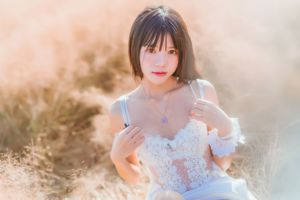 Coser Sakura Momoko "Romance na Natureza"