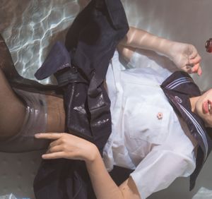 《Senryo 《Baignoire Shinnai Shoujo 黑 丝》 [COSPLAY Beauty]