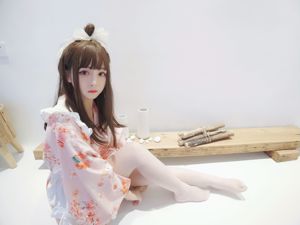 Furukawa Kagura "Cô hầu gái Yukata"