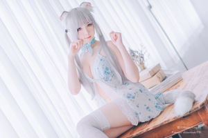 [Zdjęcie internetowe celebrytki COSER] Weibo dziewczyna papierowy kremowy miesiąc shimo - ベビードールと szary ねこ