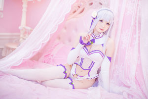 [COS Welfare] Weibo Girl Paper Cream Moon Shimo - Эмилия