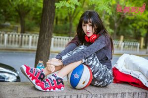 Da Han "Your Basketball Baby Girlfriend" [Headline Goddess Toutiaogirls]