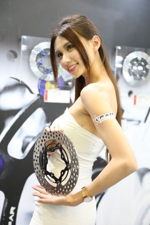 [Taiwan Red Beauty] Cai Yixin-2018 Taipei International Auto Parts Exhibition