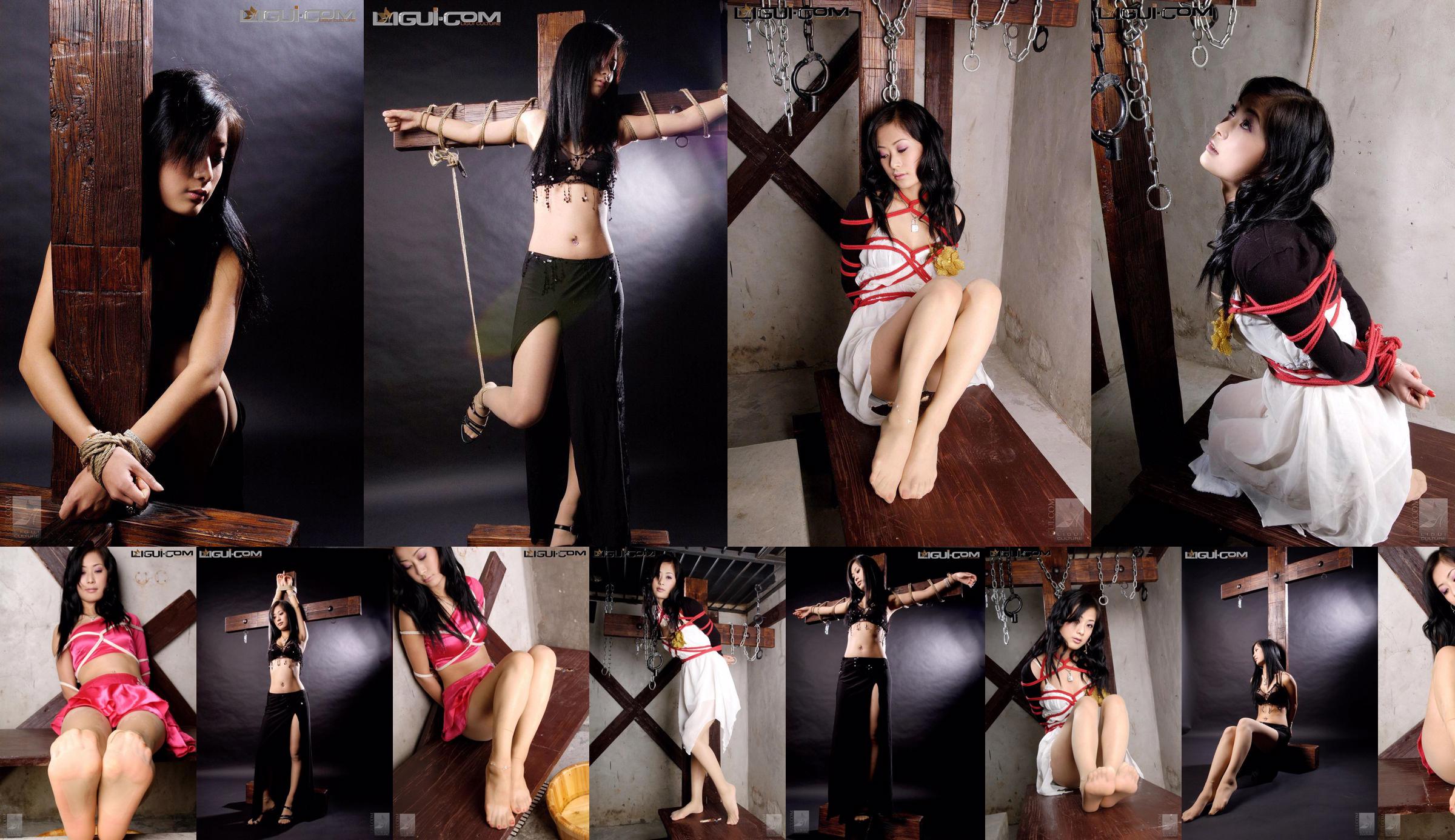 [丽柜美束LiGui] Model Saya "Red Dress Uniform Rope Art" Silk Foot Photo Picture No.c09997 Page 1